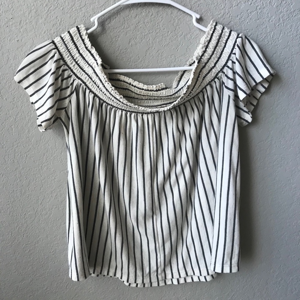 gray/white off the shoulder top